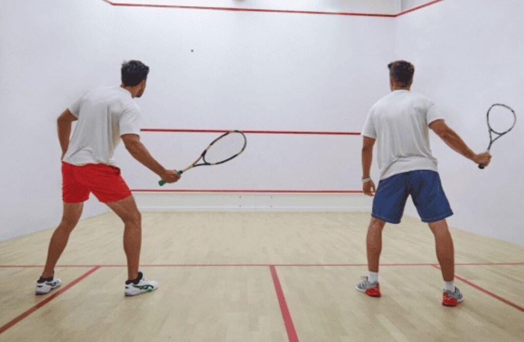 স্কোয়াশ খেলা