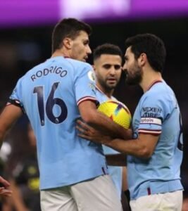 অ্যাস্টন ভিলাকে ৩-১ গোলে হারিয়েছে ম্যানসিটি 