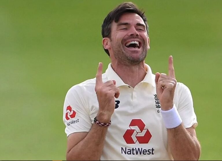 জেমস অ্যান্ডারসন টেস্ট র‍্যাংকিংয়ের চূড়ায়