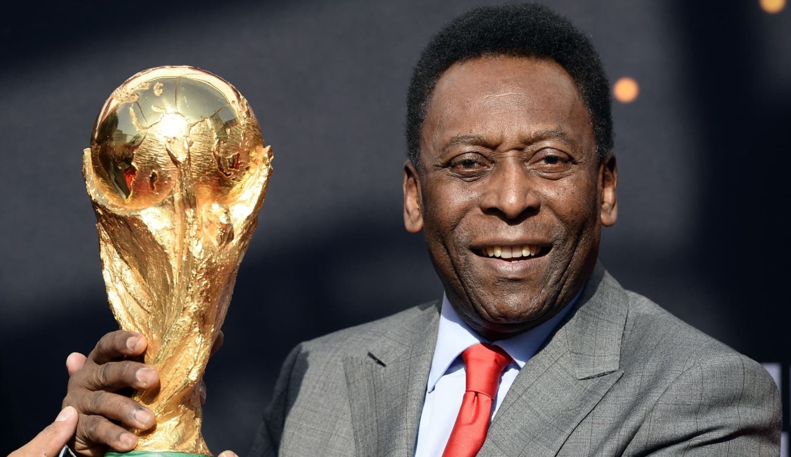 কিংবদন্তি পেলের সম্পদের ৩০ ভাগ পাবেন তৃতীয় স্ত্রী