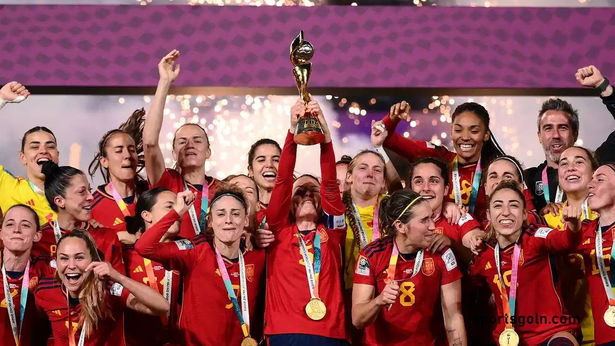 বিশ্ব চ্যাম্পিয়ন স্পেনকে পিছনে ফেলে র‌্যাঙ্কিংয়ের শীর্ষে উঠে এলো সুইডেন