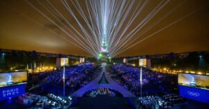 ভালোবাসার শহর প্যারিসে বৃষ্টিভেজা রাতে শুরু হলো অলিম্পিকস ২০২৪