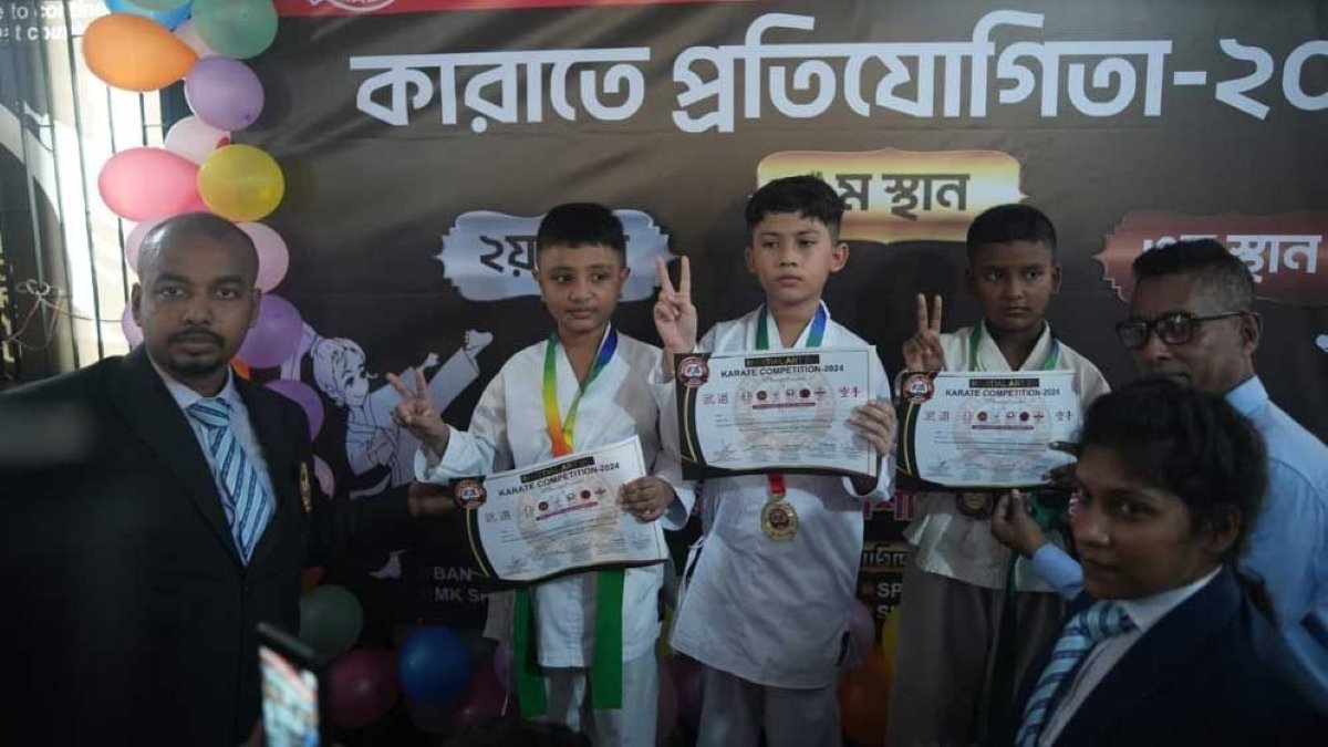 ৫ শতাধিক কারাতেকা নিয়ে ‘মার্শাল আর্ট প্রতিযোগিতা অনুষ্ঠিত’