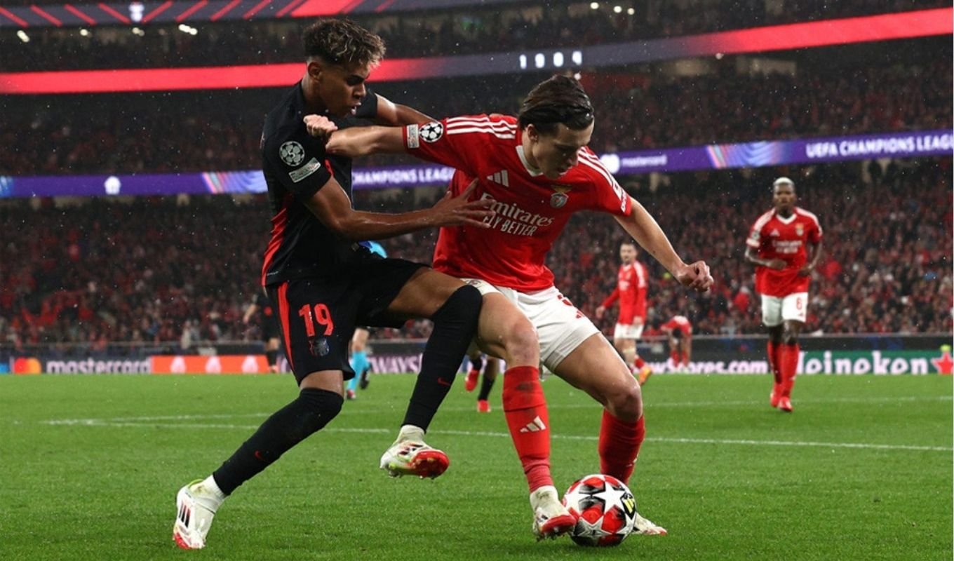 এল ক্লাসিকোর আগে আলোচনায় ইয়ামাল ক্যারেরাস দ্বৈরথ এল ক্লাসিকোর আগে আলোচনায় ইয়ামাল-ক্যারেরাস দ্বৈরথ