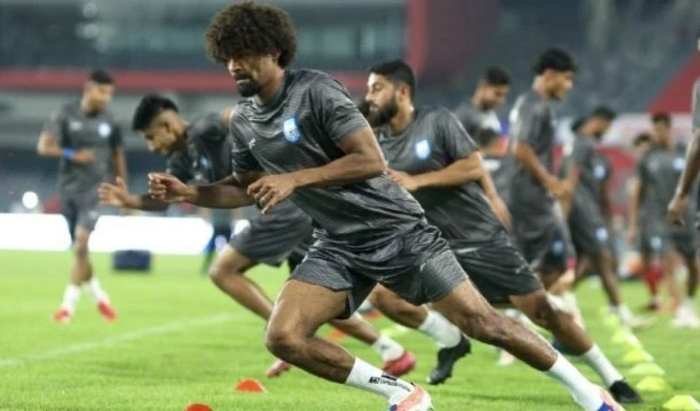 ভারত ম্যাচের ক্যাম্প শুরু আজ, হামজা আসবেন কবে?