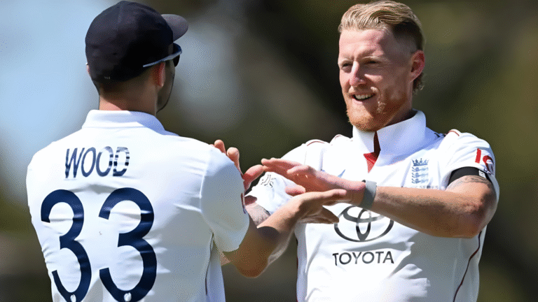 Ashes shocker Both teams lose wickets for zero in historic first day collapse পার্থে তাণ্ডব! প্রথম দিনেই ১৯ উইকেট—স্টার্ক-স্টোকসের আগুনে অ্যাশেজ কাঁপল