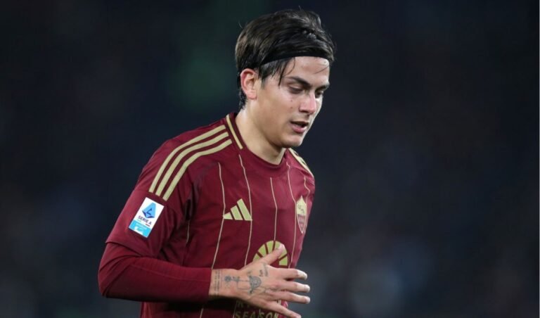 অক্টোবরের সেরা হওয়ার পর আবার চোটে পড়লেন দিবালা