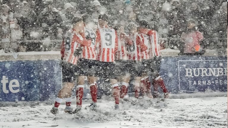 FC Defeated in Minus 2°C Final in Ottawa Snowstorm FC , শূন্য ডিগ্রিতে Atlético অটোয়ার কাছে হারল ফাইনালে