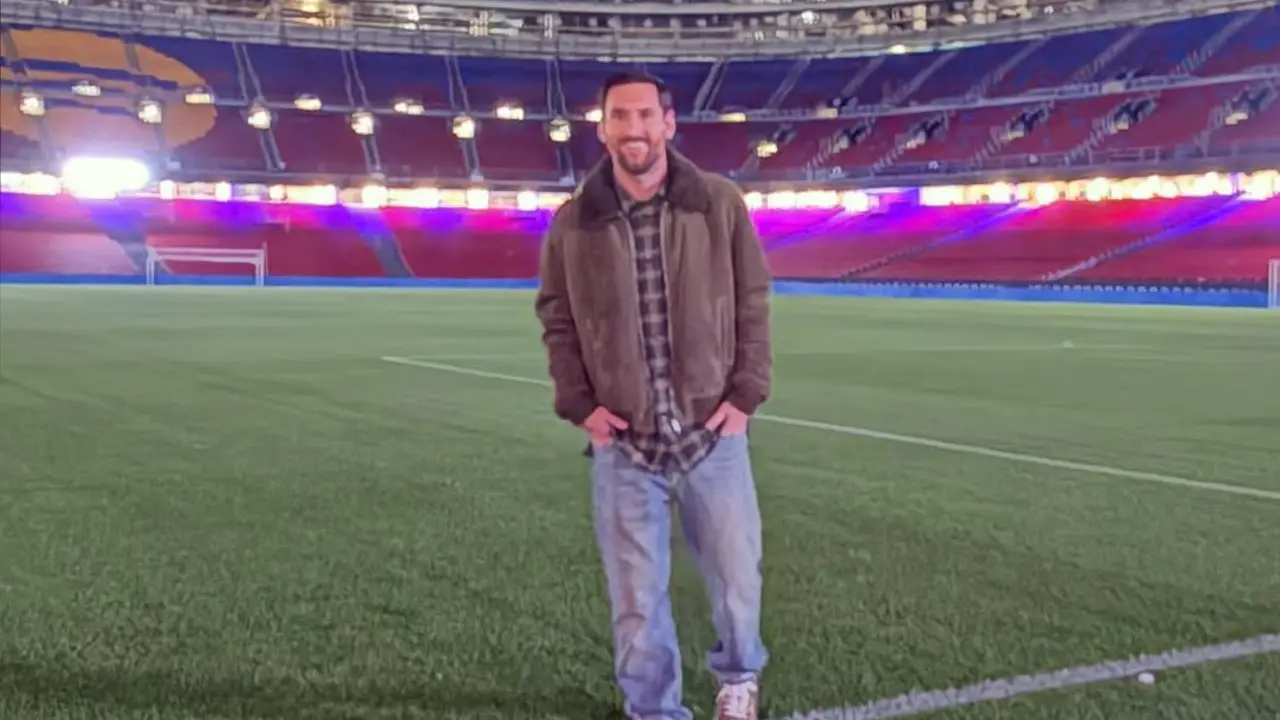 Messis Emotional Visit to Barcelona A Return to His Kingdom মেসির আবেগী সফর: বার্সেলোনায় ফিরলেন নিজের রাজ্যে