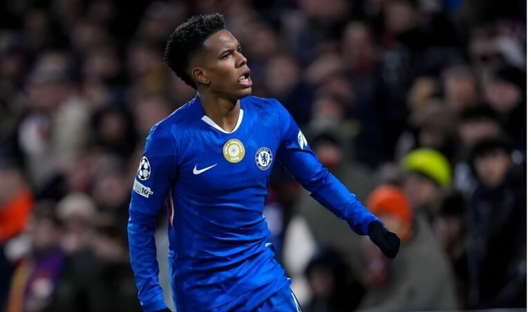 ইয়ামালকে ছাপিয়ে এস্তেভাও হলো চেলসির নায়ক