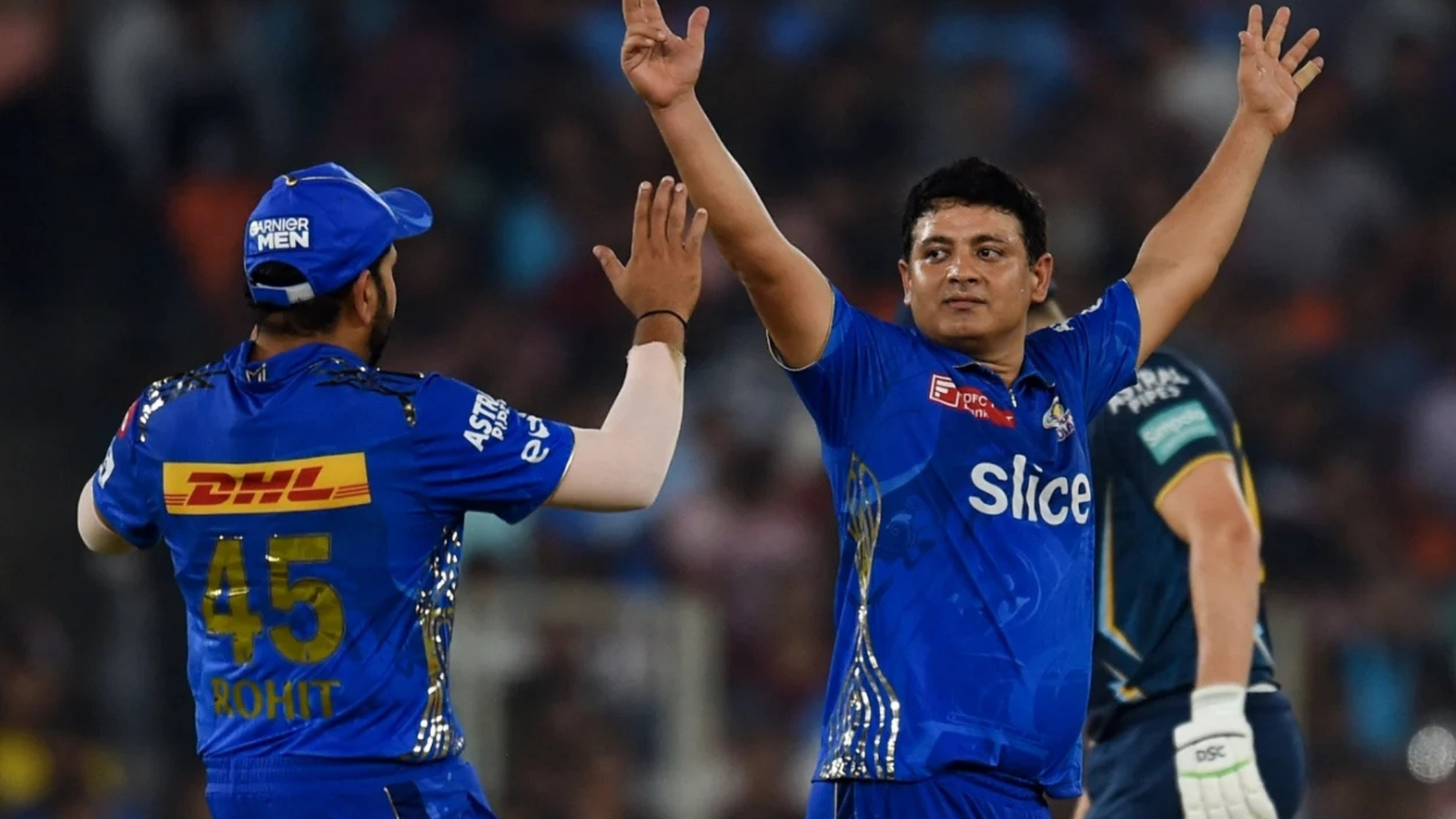 ক্রিকেট দুনিয়ায় চমক প্রথমবারের মতো বিপিএলে ভারতীয় তারকা অবশেষে রহস্য উন্মোচন: কোন নিয়মে বিপিএলে খেলতে পারছেন পিযুষ চাওলা!