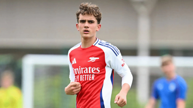 চ্যাম্পিয়নস লিগে ইতিহাস ১৫ বছরের ডাউম্যান এখন সবচেয়ে কম বয়সী খেলোয়াড়