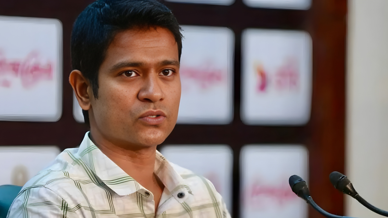 নিজ শহরে শান্ত নেতৃত্বে হান্নান—রাজশাহী ওয়ারিয়র্স কি বদলে দেবে বিপিএলের গল্প 1 বিদেশি ট্রেন্ড ভেঙে বিপিএলে রাজশাহীর বড় চমক—হান্নান সরকার প্রধান কোচ!