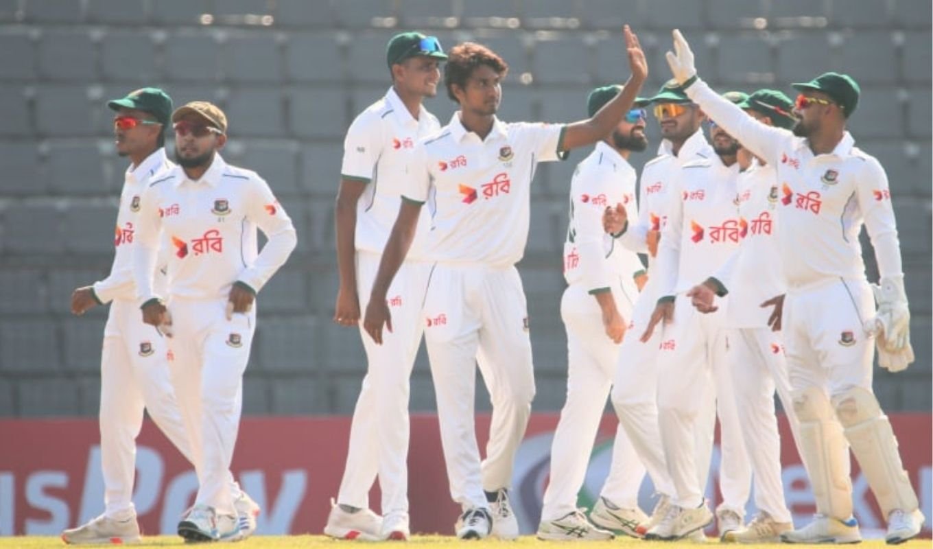 প্রথম ওভারেই আয়ারল্যান্ডকে ধাক্কা দিলেন হাসান মাহমুদ