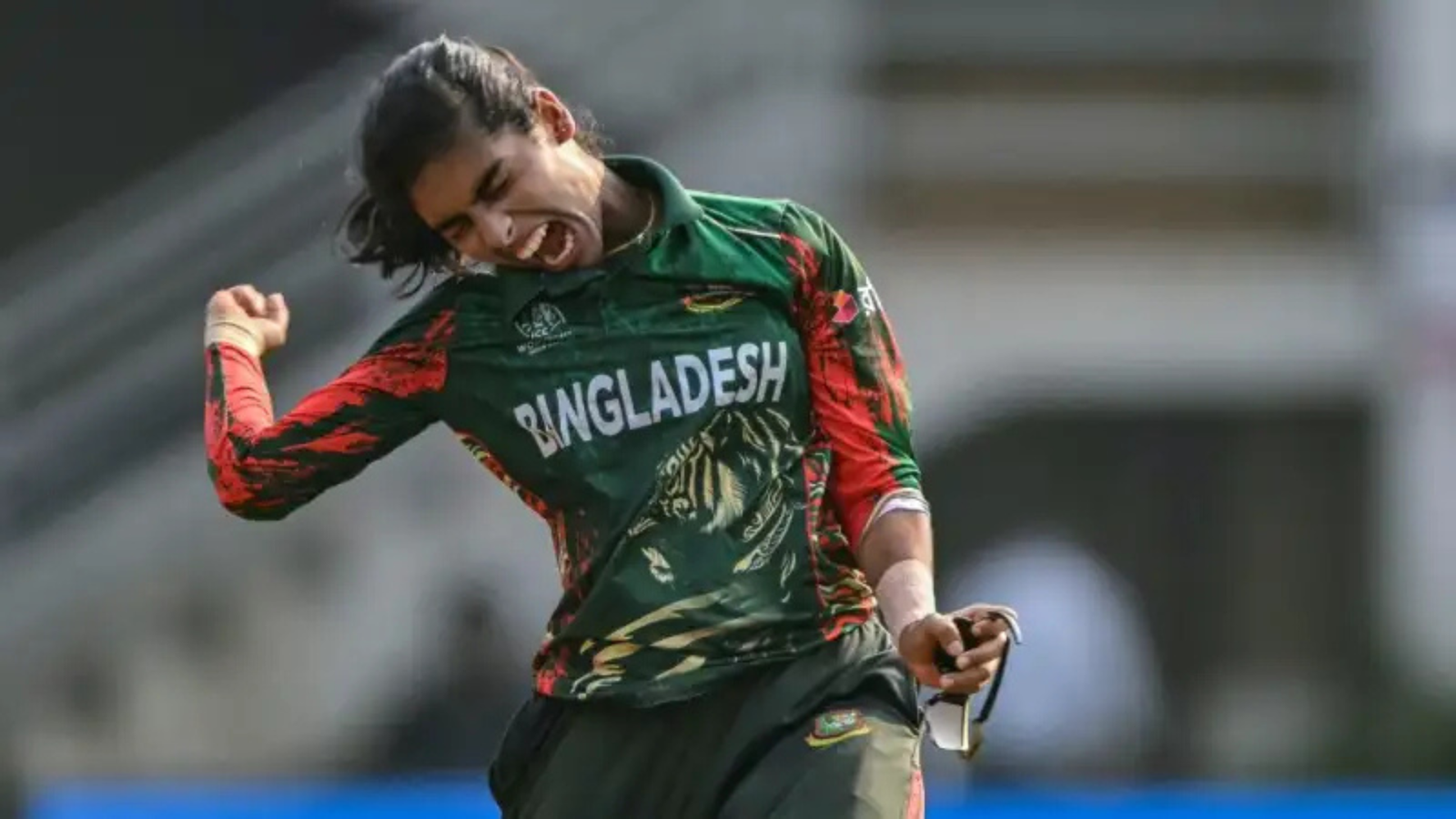 বাবাকে যারা কটূক্তি করত, তারা এখন রাবেয়ার খেলা দেখে