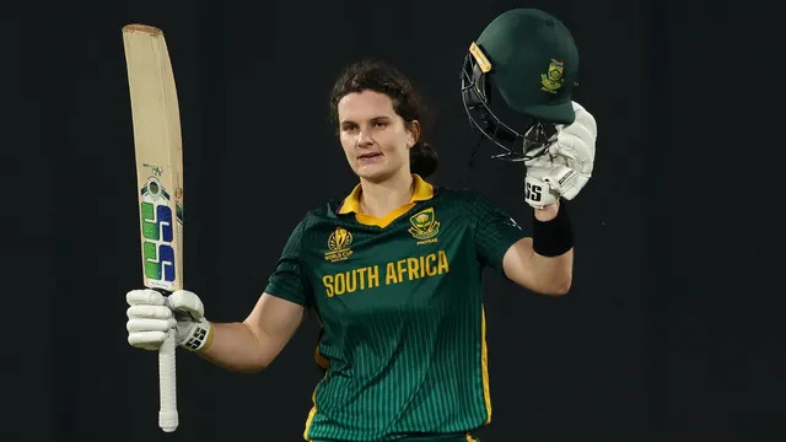 বিশ্বকাপে রেকর্ড গড়ে র‍্যাঙ্কিং শীর্ষে উলভার্ট