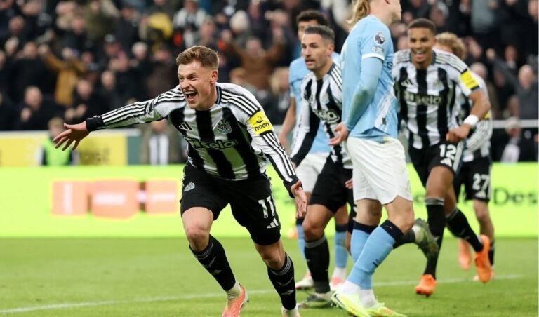 ম্যান সিটিকে হারিয়ে নিউক্যাসলের বিস্ফোরণ—বার্নসের জোড়া গোলেই বদলে গেল সব!