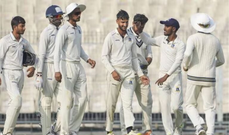 রেলওয়েজকে উড়িয়ে রনজিতে বাংলার দাপট, অনুষ্টুপদের ঝুলিতে পূর্ণ ৭ পয়েন্ট