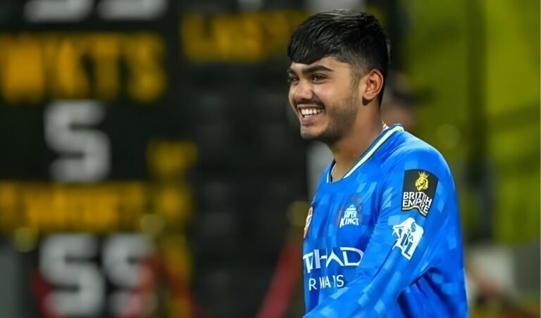 ১৮ বছরের বয়সেই তিন ফরম্যাটে সেঞ্চুরি, ভারতীয় ব্যাটিংয়ে নতুন তারকা!