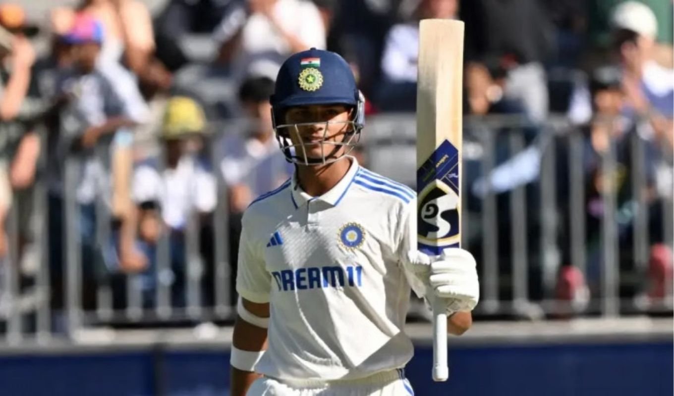 “২৪ ইনিংসের অজেয় রেকর্ড ভাঙল! ঘরের মাঠে প্রথমবার শূন্যতে থামলেন জয়সওয়াল”