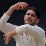 ৮ বছর পর ফিরে ক্রেমারের ৯ উইকেট