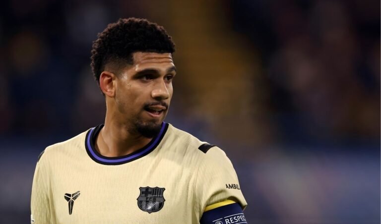 আরাউহোর মানসিক সংকট: বার্সা কি হারাচ্ছে তার রক্ষণভাগের নায়ক?