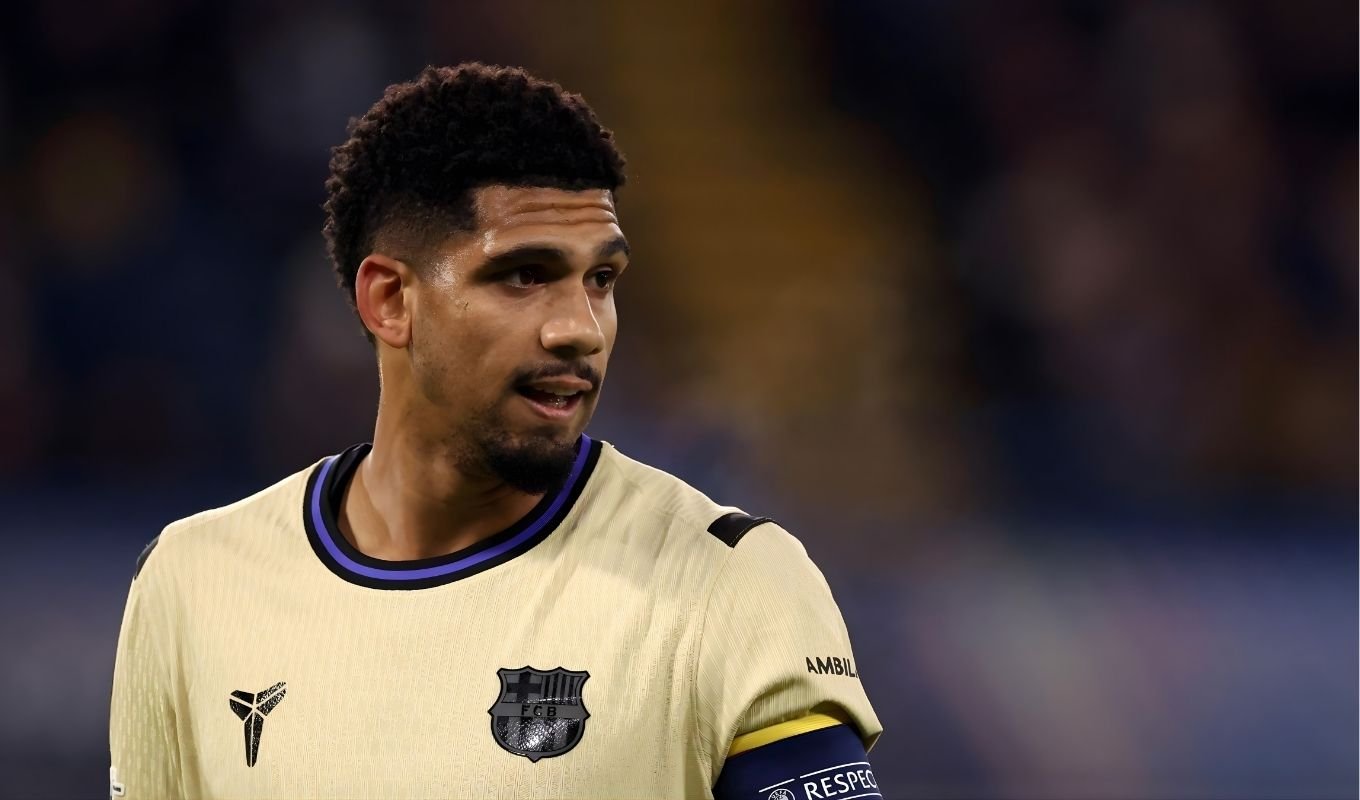 আরাউহোর মানসিক সংকট: বার্সা কি হারাচ্ছে তার রক্ষণভাগের নায়ক?